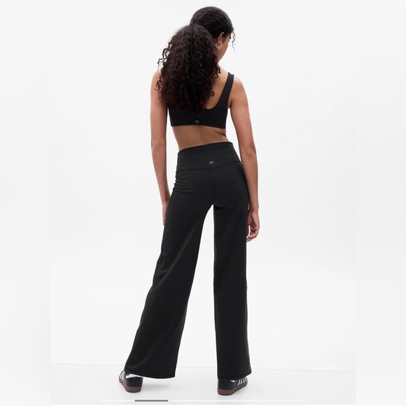 NWT GapFit High Rise Wide-Leg Power Leggings - Picture 2 of 8